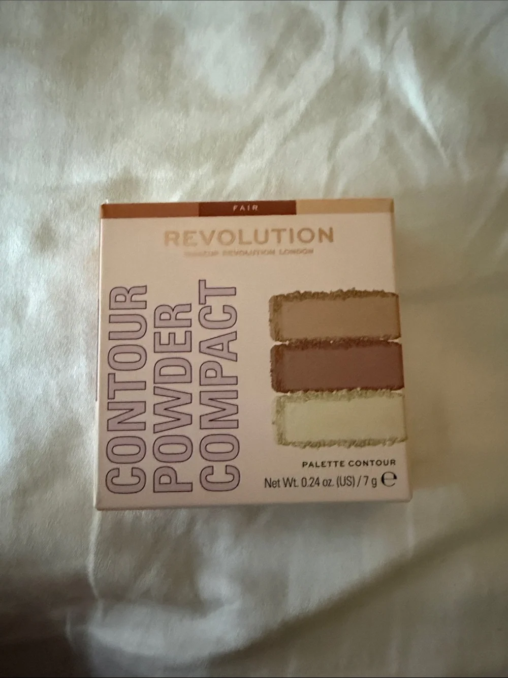 Revolution Contour Powder Compact - Beige, Mauve, Cream